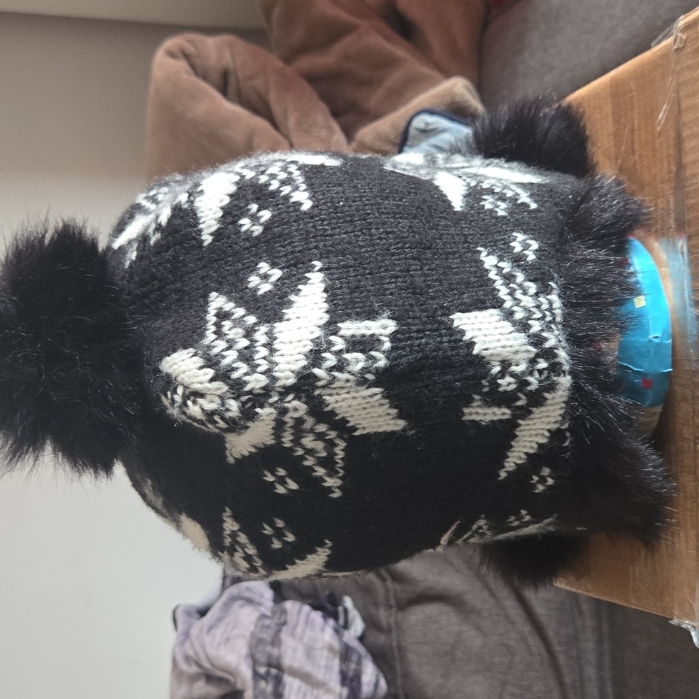Fair Isle Knit Trapper Faux Fur Hat Black Ear Flaps Pom Pom Tie Winter OS - Picture 3 of 6